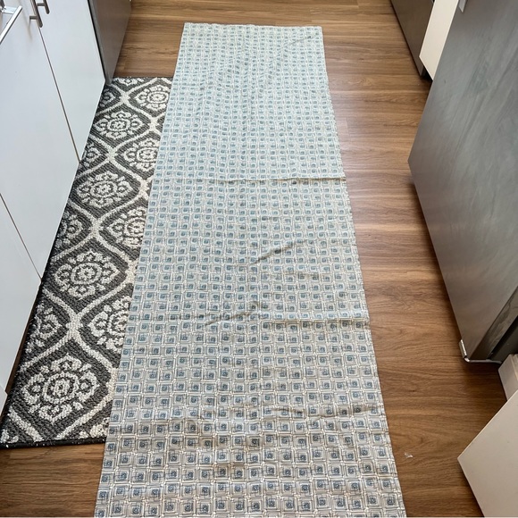 Crate & Barrel 50x84 curtain panel tan with teal pattern - Picture 6 of 11